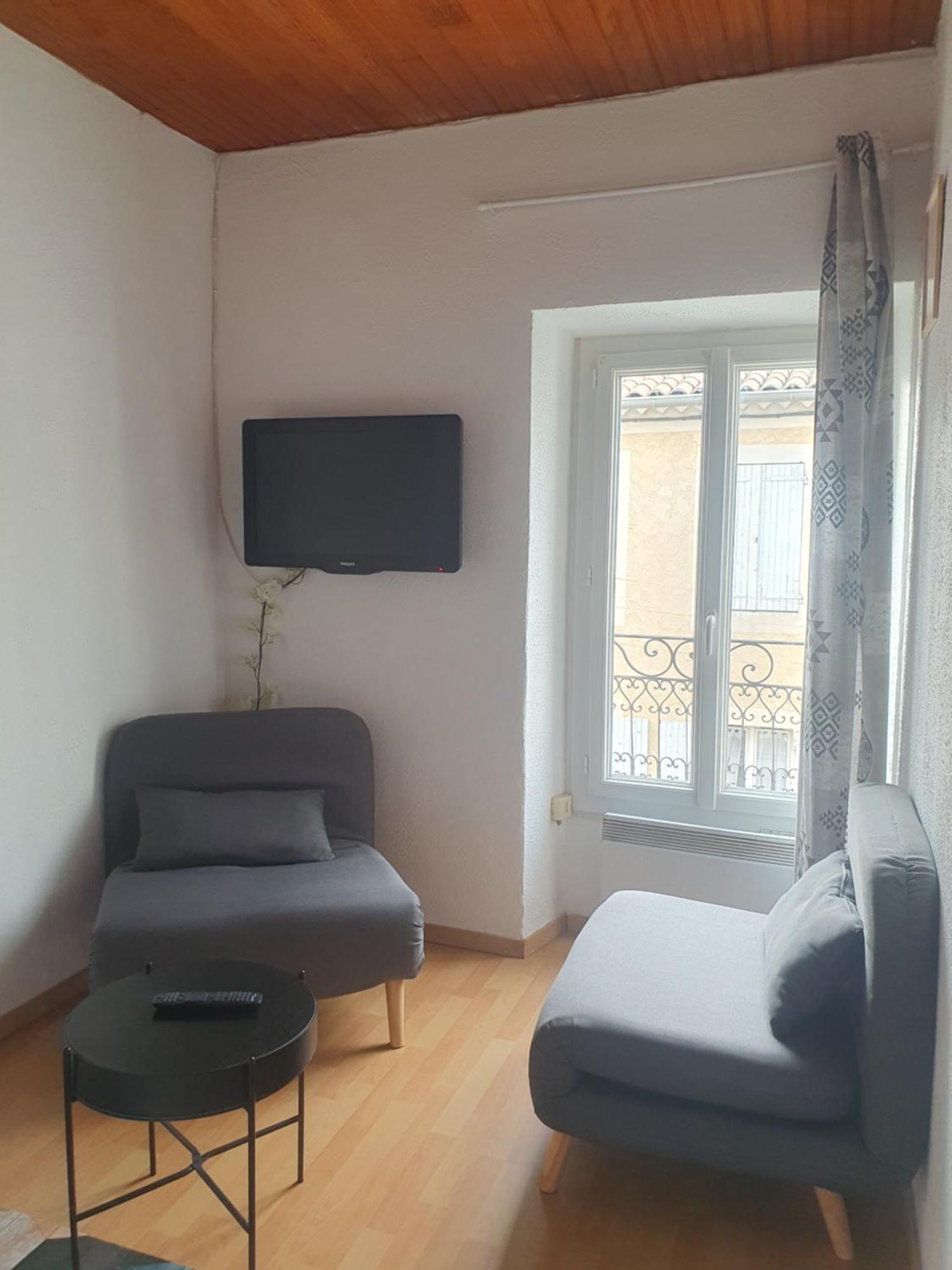Appartement Meuble Centre Ville นียงส์ ภายนอก รูปภาพ